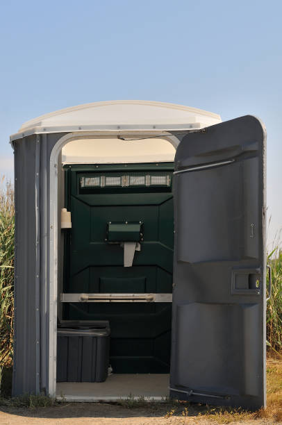 Best Portable toilet rental cost  in Apple Mountain Lake, VA